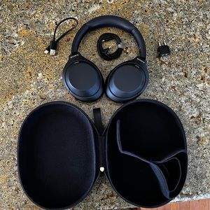 Sony XM4 Headphones